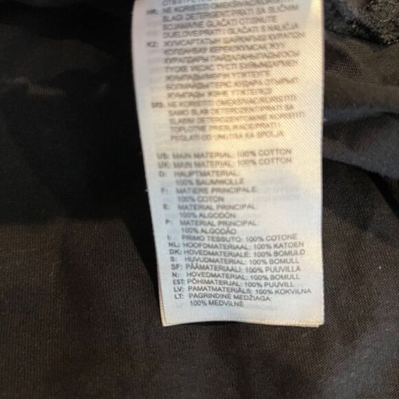 Adidas Women's Boxy T-shirt Logo front Black Crew Neck Size XL - Picture 6 of 8